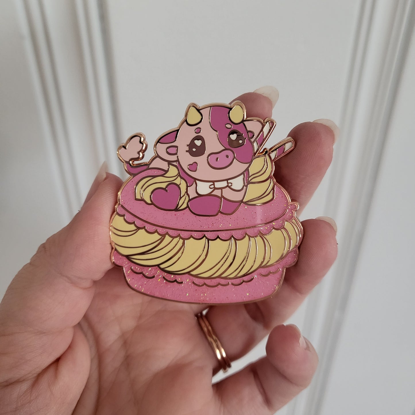 Parfait glitter enamel pin