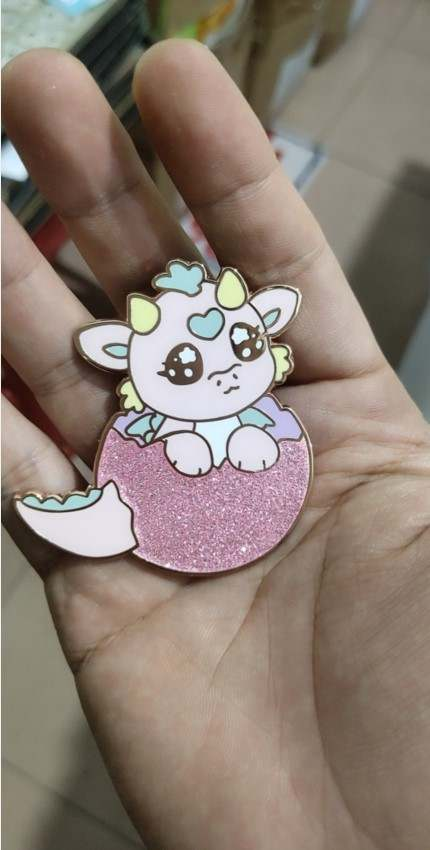 Dreampuff glitter enamel pin